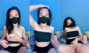 Bokep Indo Adel Ristin show Memek Pink Ngangkang