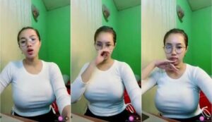 Bokep Indo Miss Elvara Bulet Bikin Pascol Penasaran