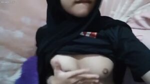 Bokep Indo Pengen Sedot Tocil Imut Nya