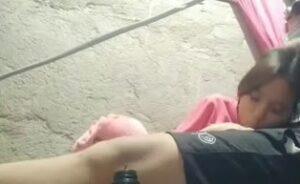 Bokep Indo Bocil Smp Main Sepong Kontol Dikamar