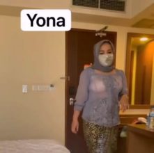 Bokep Indo Entot STW Kebaya Ungu Di Hotel