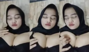 Bokep Indo Hijab Tobrut Colemk Sampe Becek